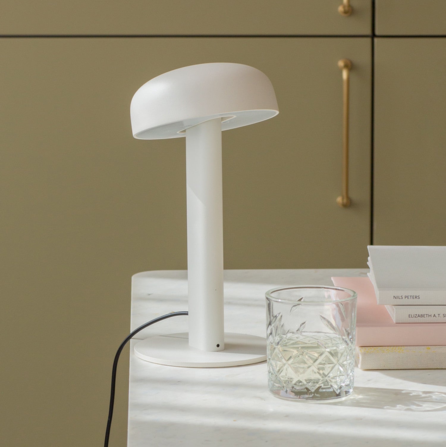 TIPTOE NOD table lamp