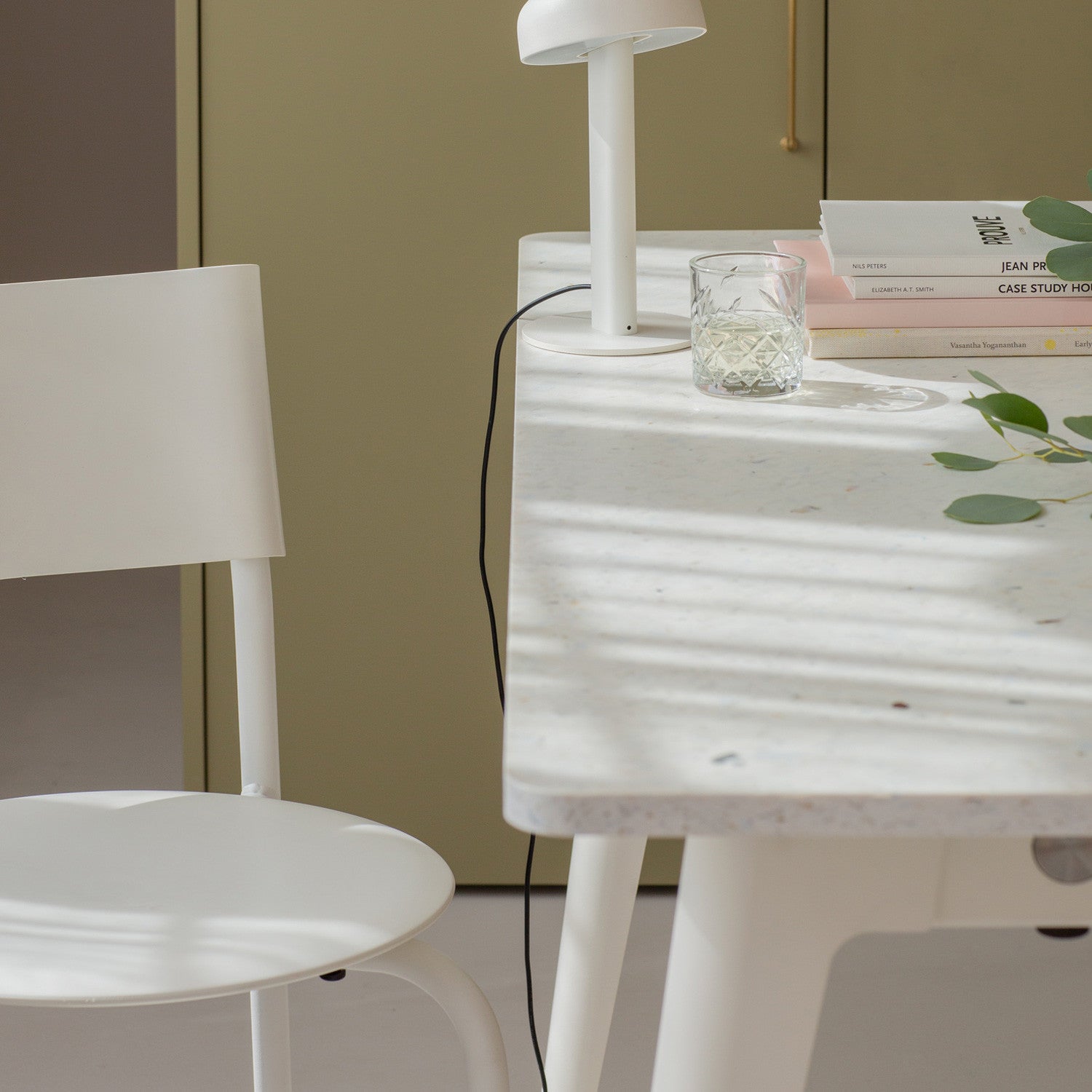 TIPTOE NEW MODERN desk - Venezia recycled plastic