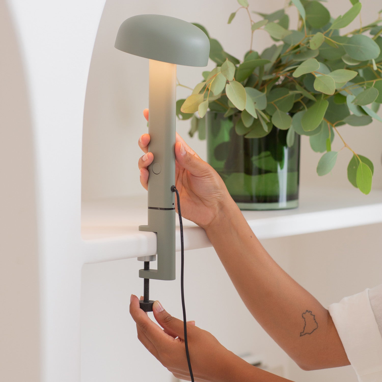 TIPTOE NOD clamp-on lamp