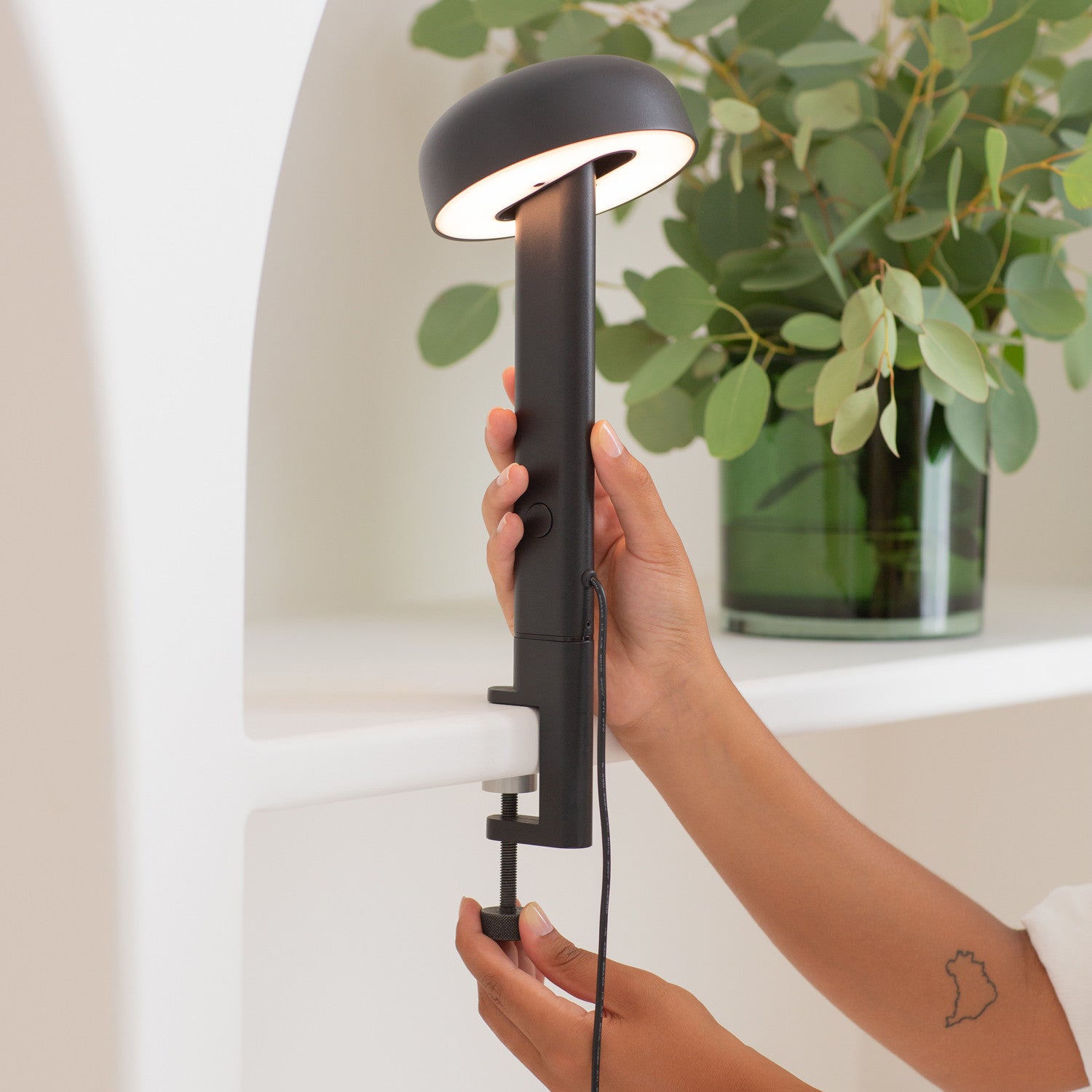 TIPTOE NOD clamp-on lamp
