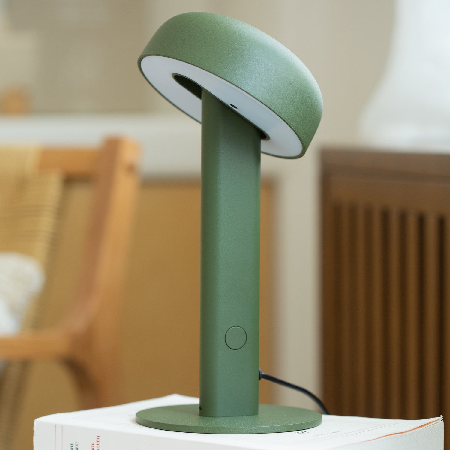 TIPTOE NOD table lamp
