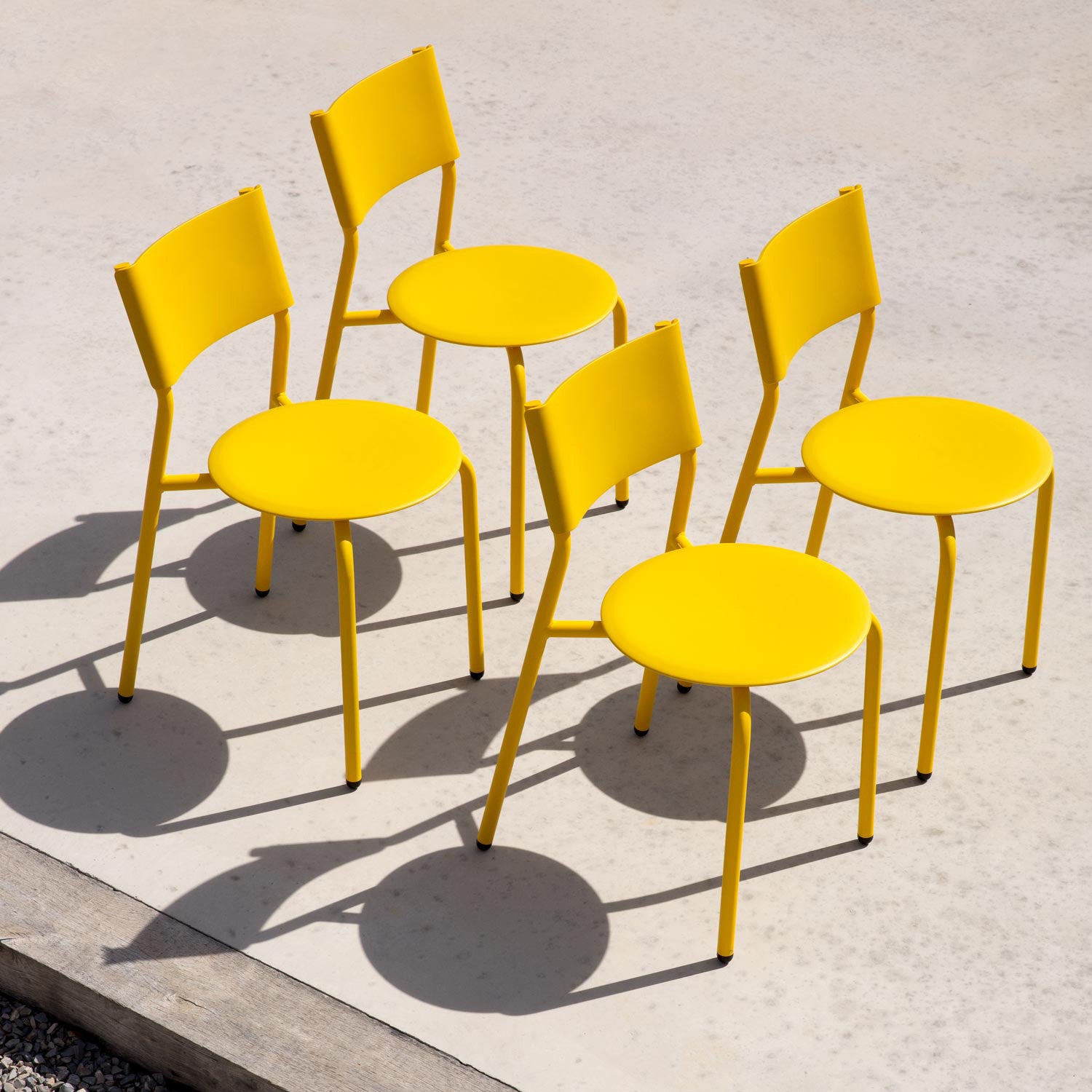 TIPTOE SSDr outdoor chair - recycled plastic