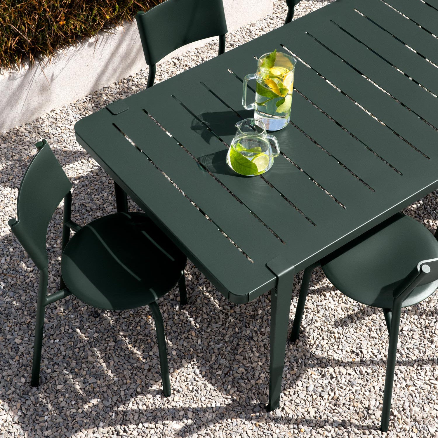 TIPTOE Outdoor table - powder-coated steel
