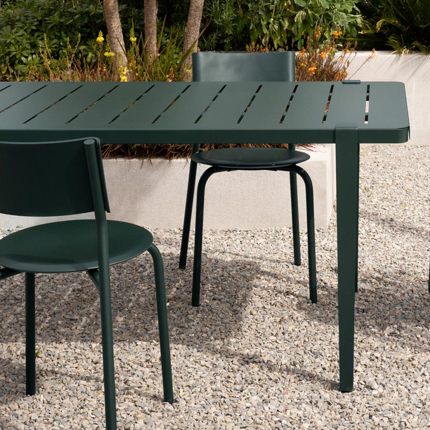 TIPTOE Outdoor table - powder-coated steel