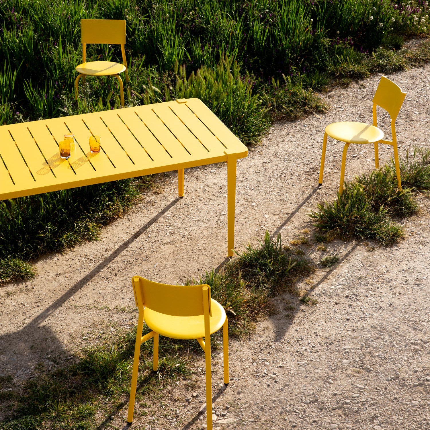 TIPTOE Outdoor table - powder-coated steel