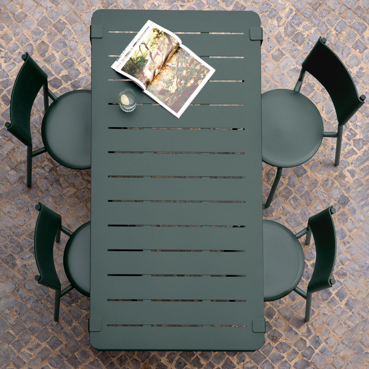 TIPTOE Outdoor table - powder-coated steel