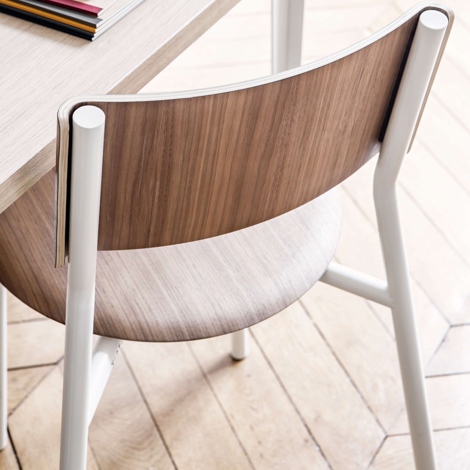 TIPTOE SSD chair - eco-certified wood