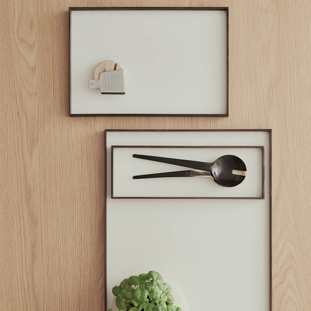 Gejst Frame tray large, smoked oak/beige
