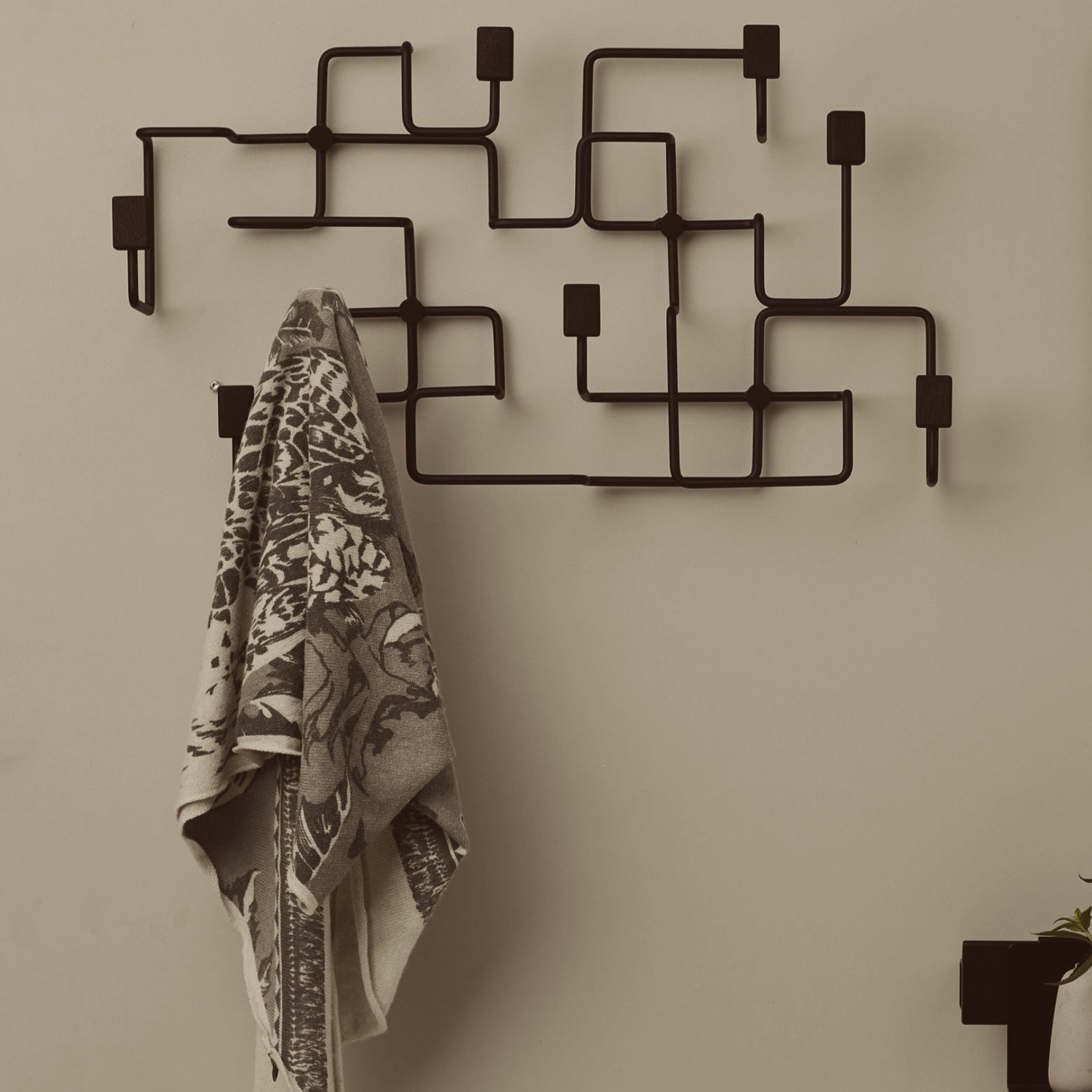 Gejst Underground coat rack black oak/black