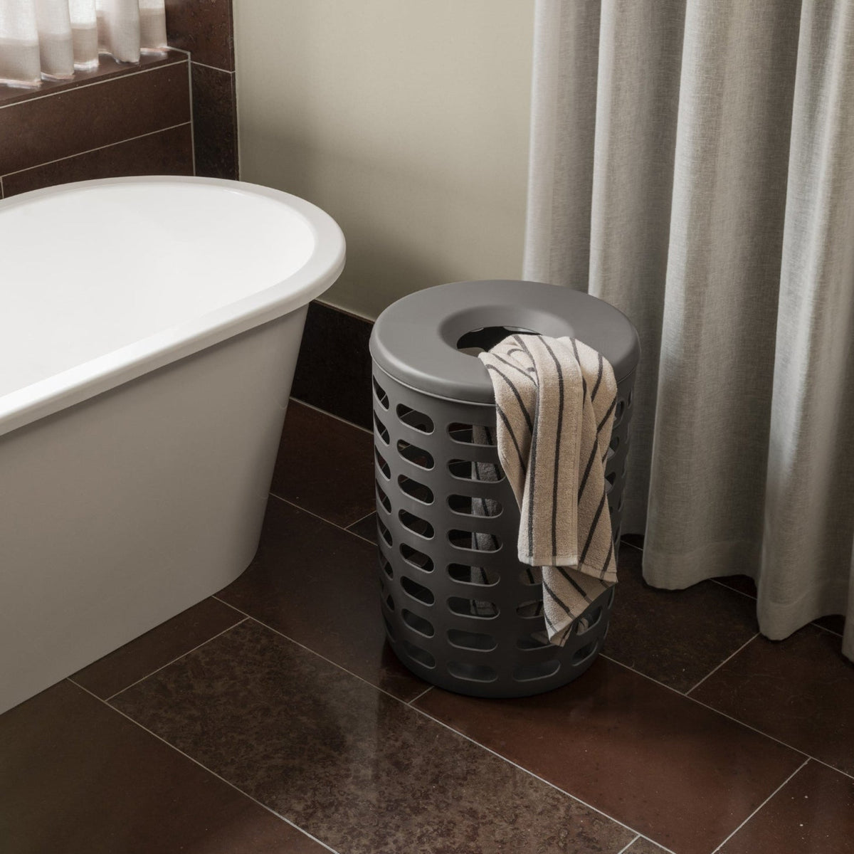 Blomus Korie Laundry Basket with Lid