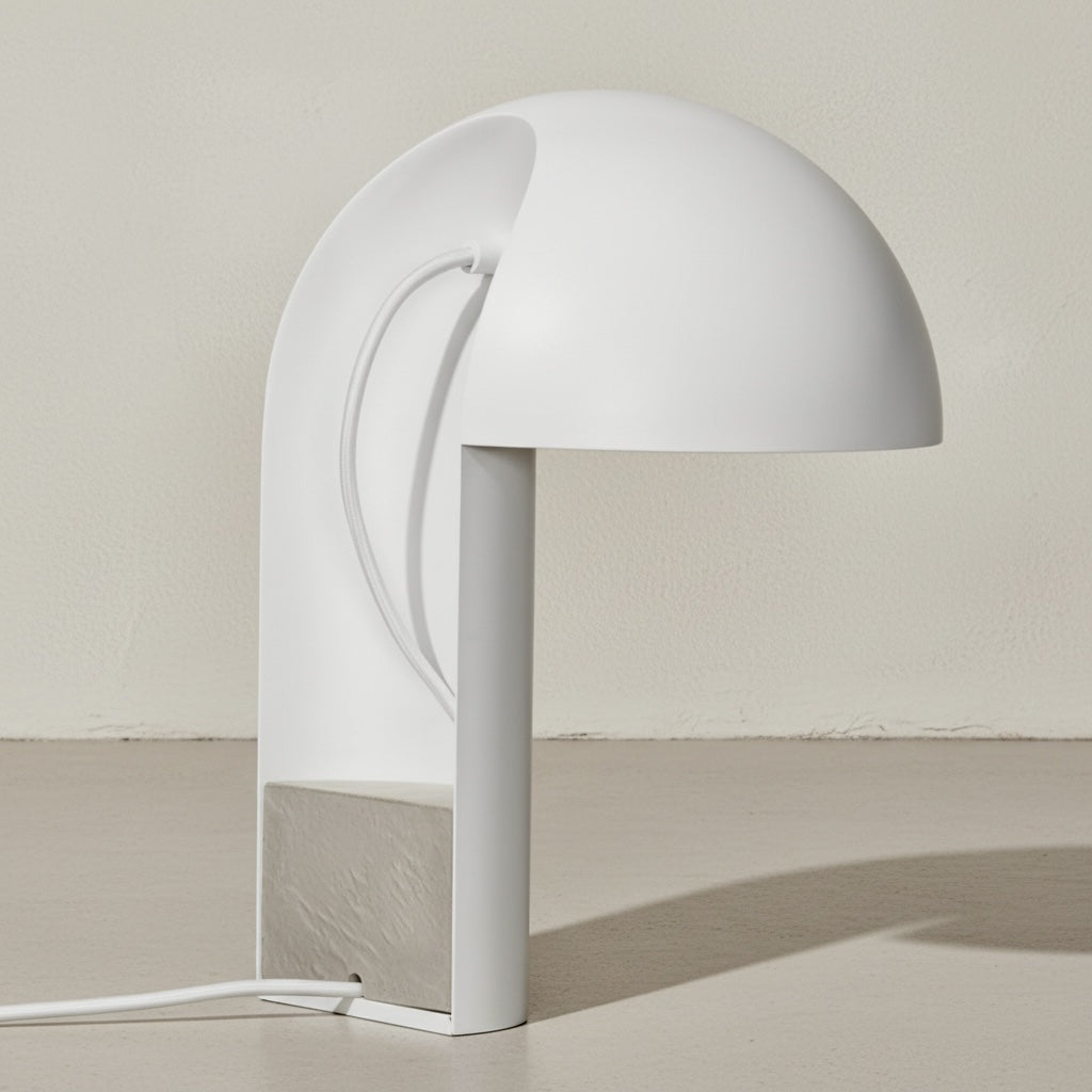 Gejst Leery table lamp, white