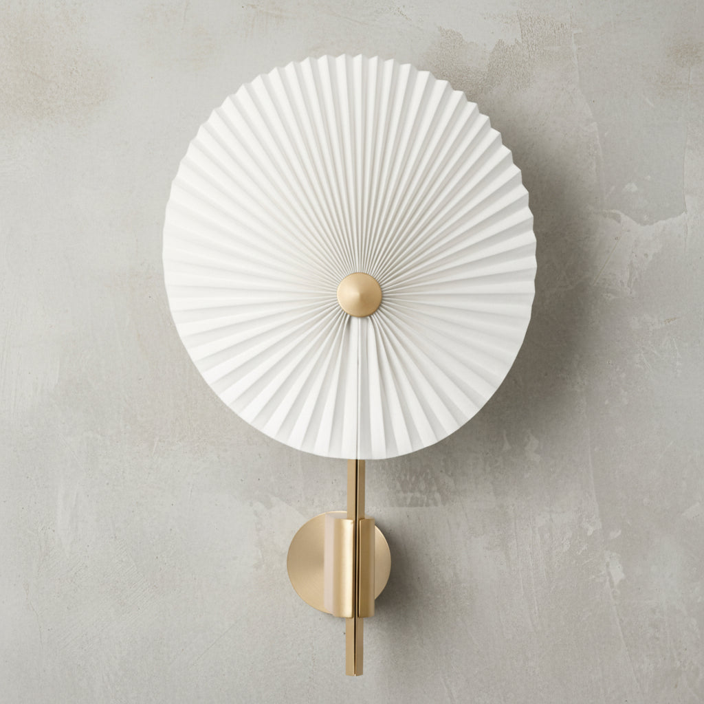 Gejst Liris Wall Sconce Light, Brass
