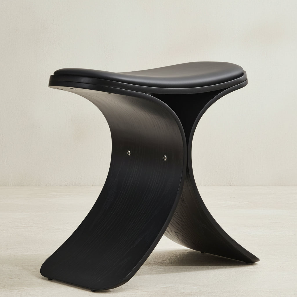 Gejst Luno Stool black oak/ black leather