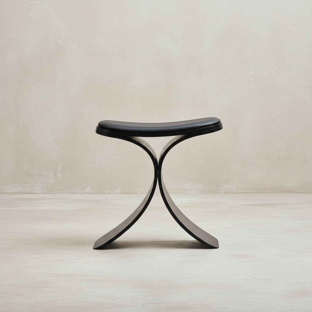 Gejst Luno Stool black oak/ black leather