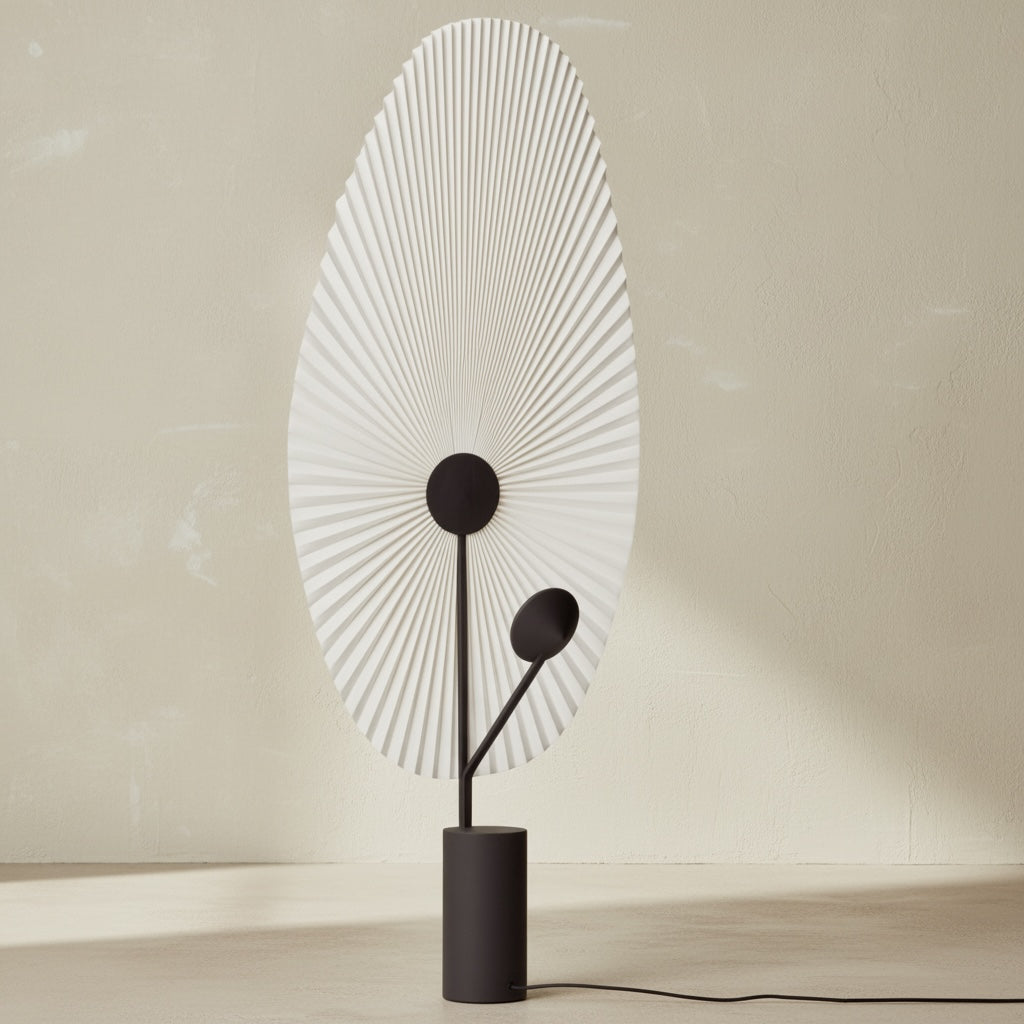 Gejst Liris Floor Lamp, Black
