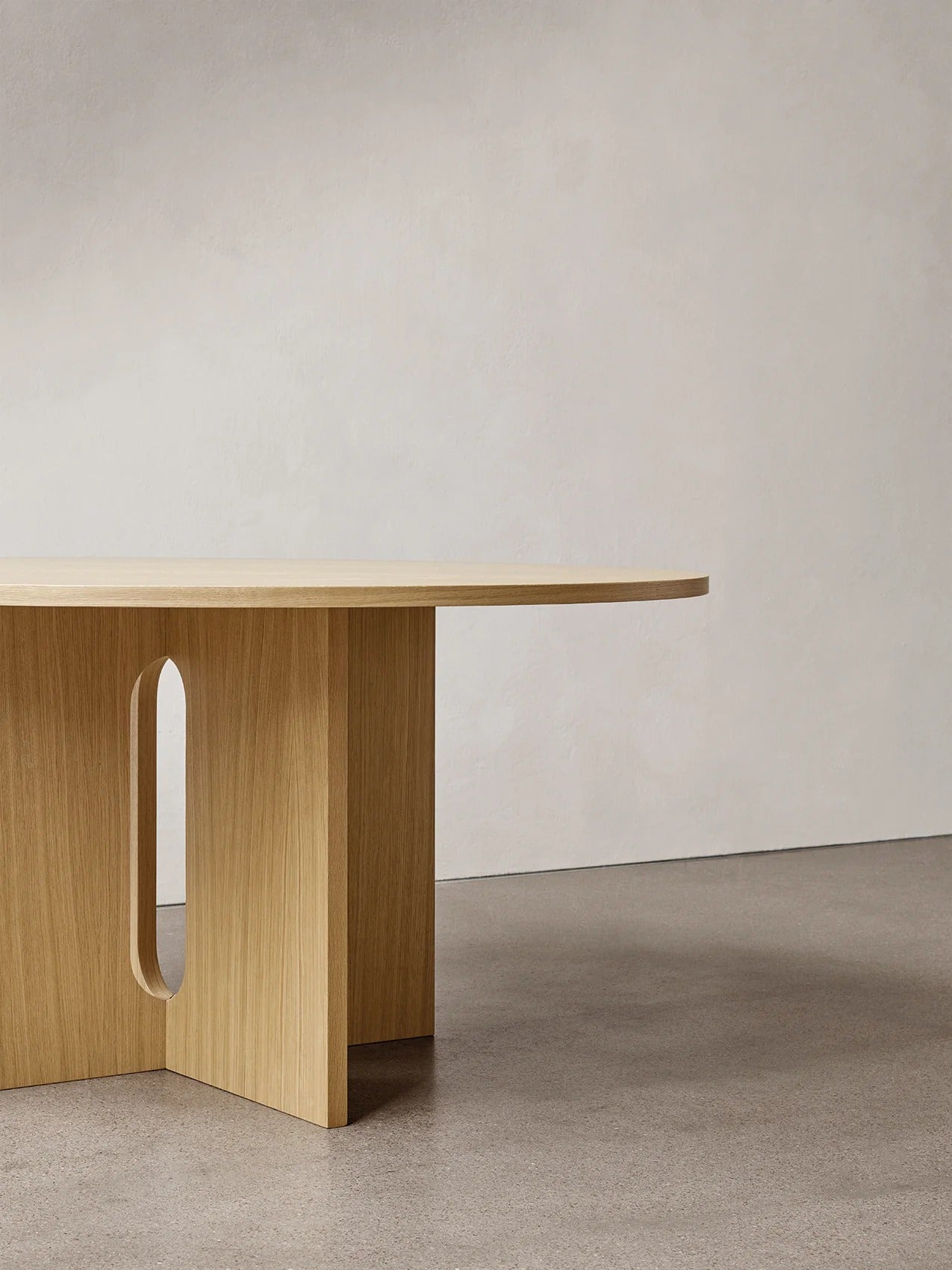 Audo Androgyne Dining Table