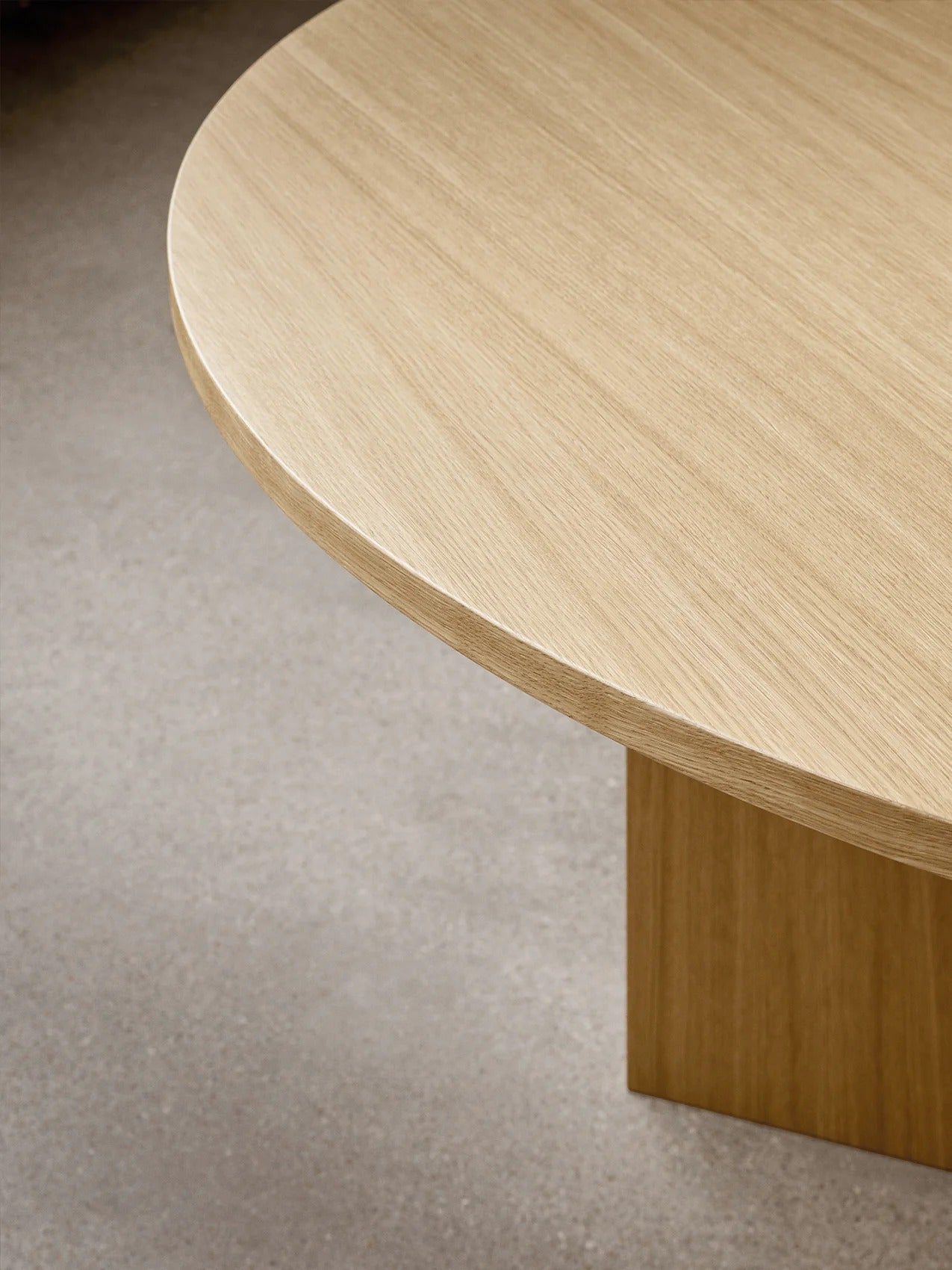 Audo Androgyne Dining Table