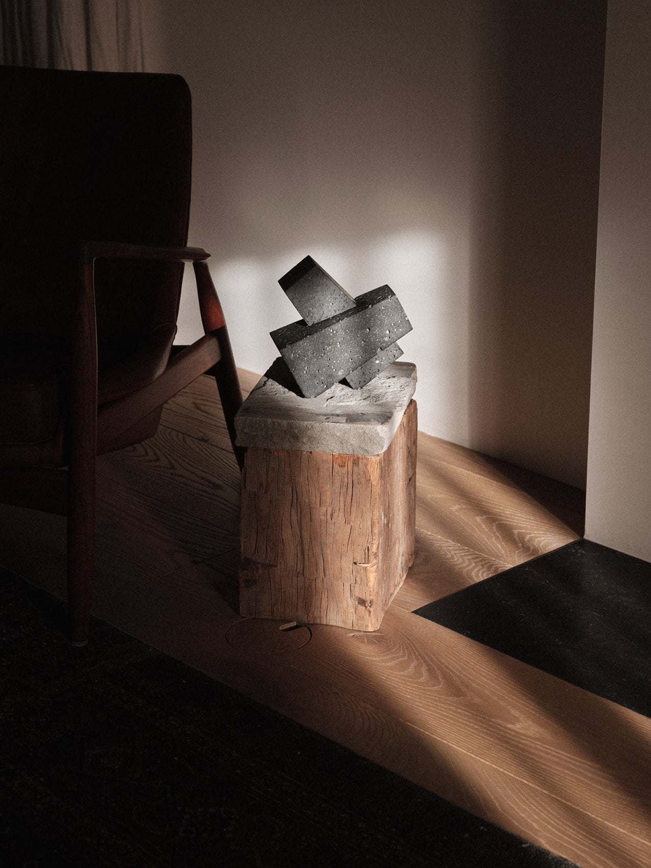 Audo Converge Book End