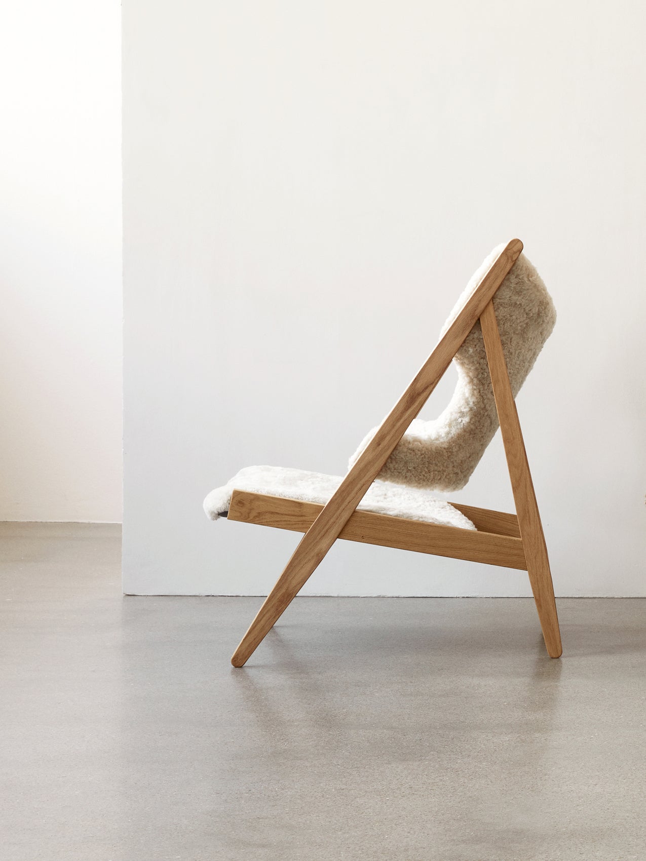 Audo Knitting Chair, Sheepskin