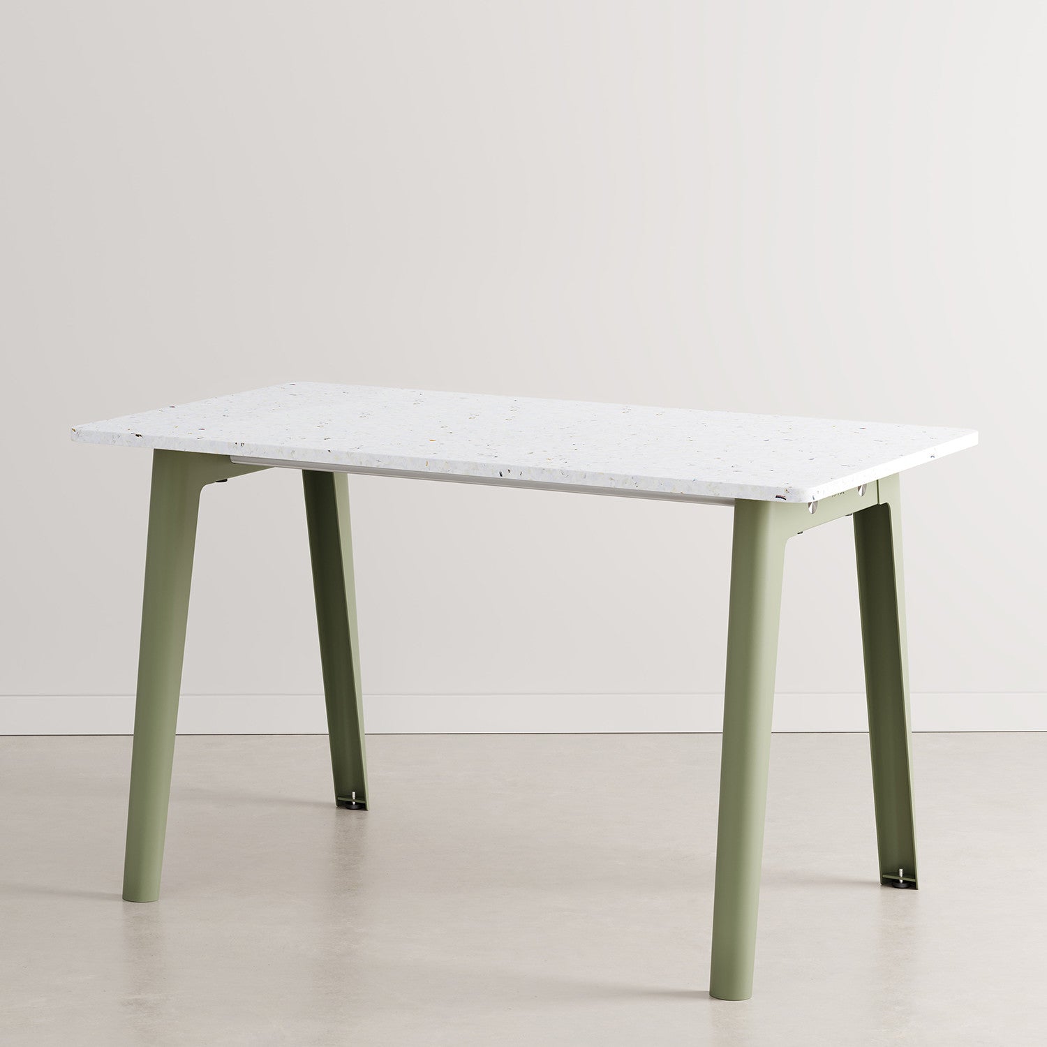 TIPTOE NEW MODERN desk - Venezia recycled plastic