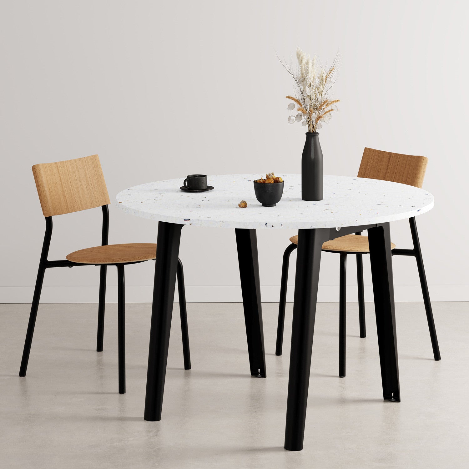 TIPTOE NEW MODERN round table diameter 108cm - Venezia recycled plastic