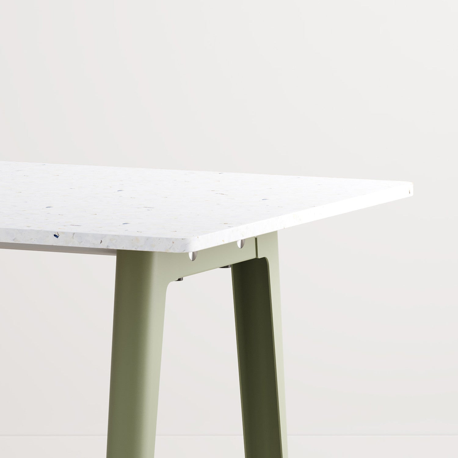 TIPTOE NEW MODERN dining table - Venezia recycled plastic