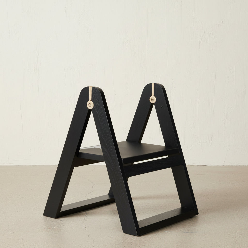 Gejst Reech Step Stool, Black
