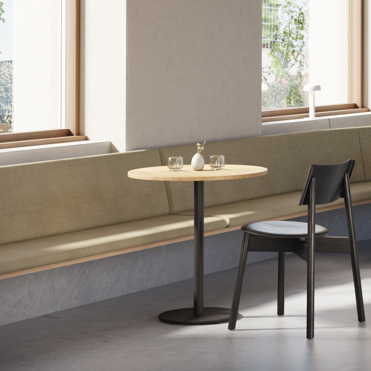 TIPTOE MOKA bistro table - solid oak