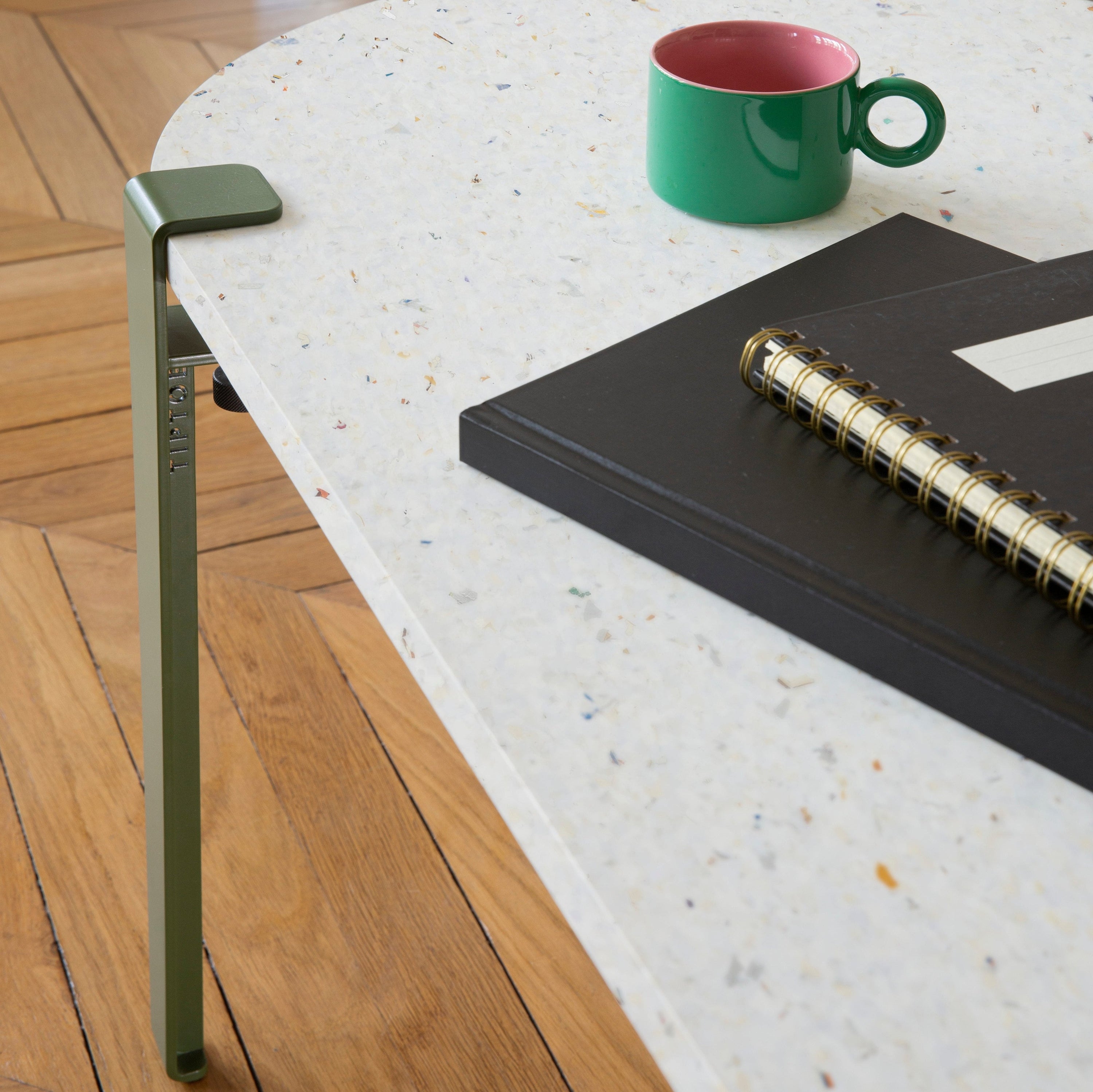 TIPTOE oblong coffee table - recycled plastic