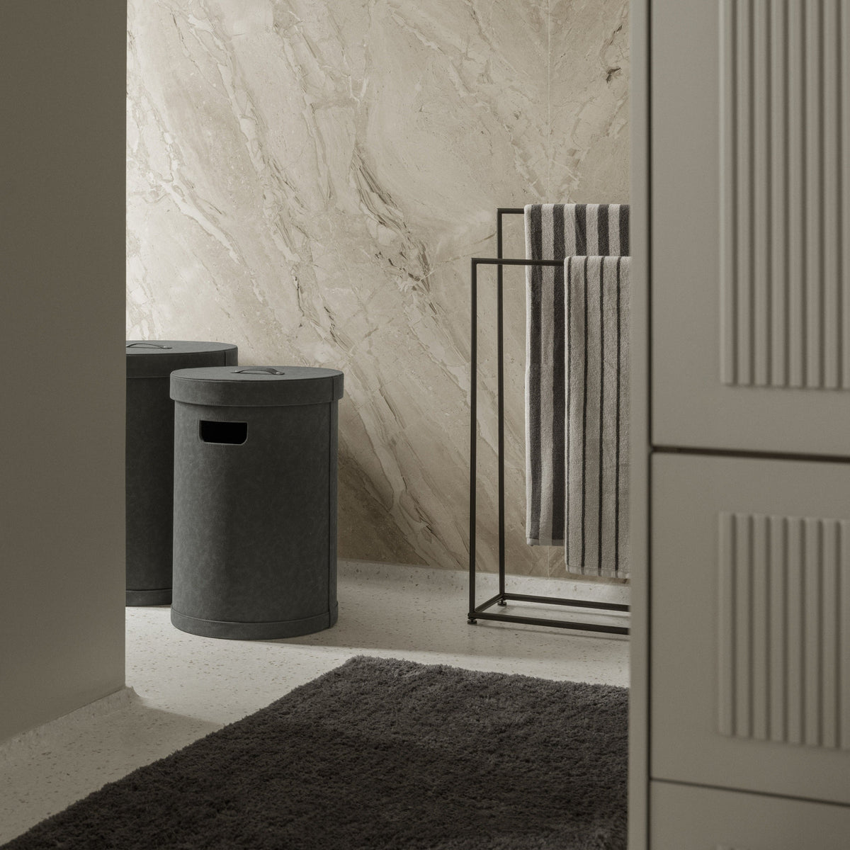 Blomus Modo Stainless Steel Freestanding Towel Rack