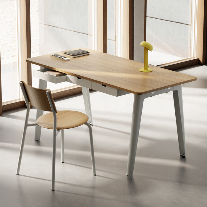 TIPTOE NEW MODERN desk - eco-certified wood
