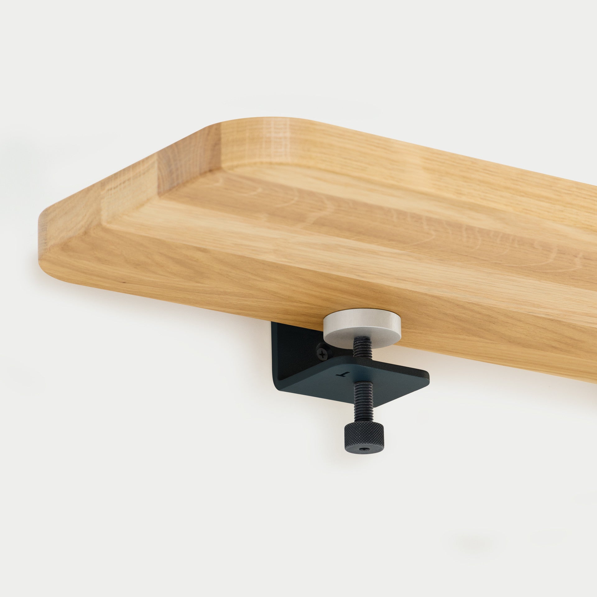 TIPTOE BRACKET wall shelf - solid oak - 60 to 150cm