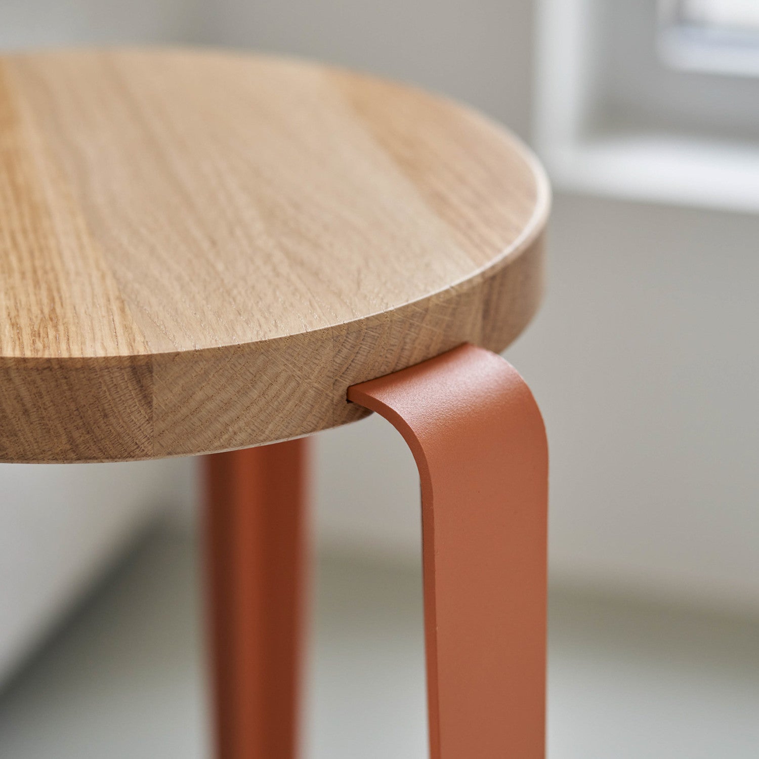 TIPTOE LOU stool - solid oak