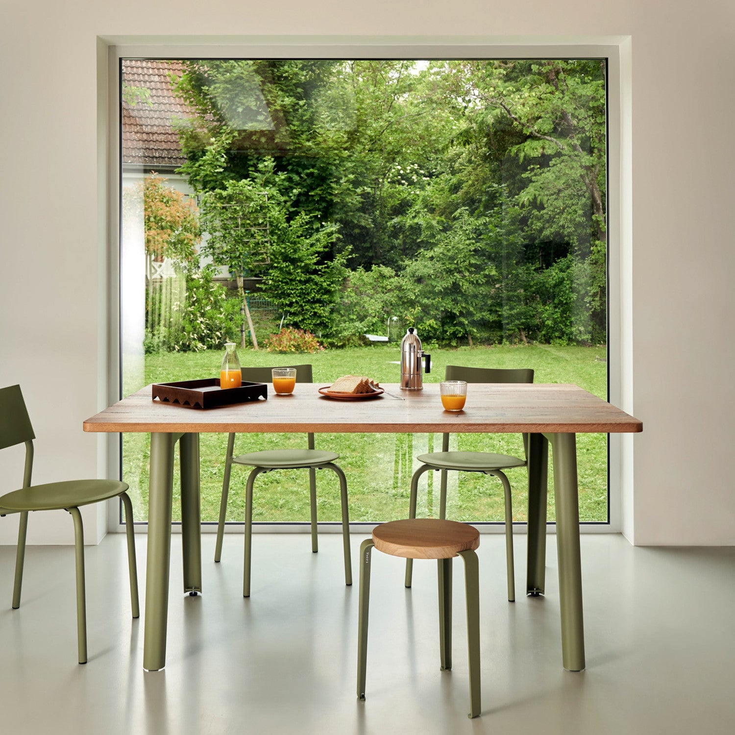 TIPTOE LOU stool - solid oak