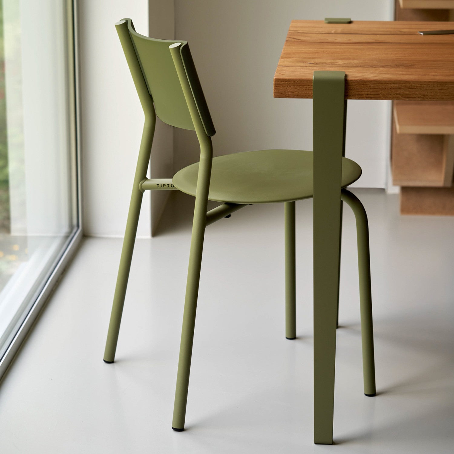 TIPTOE SSDr chair - recycled plastic