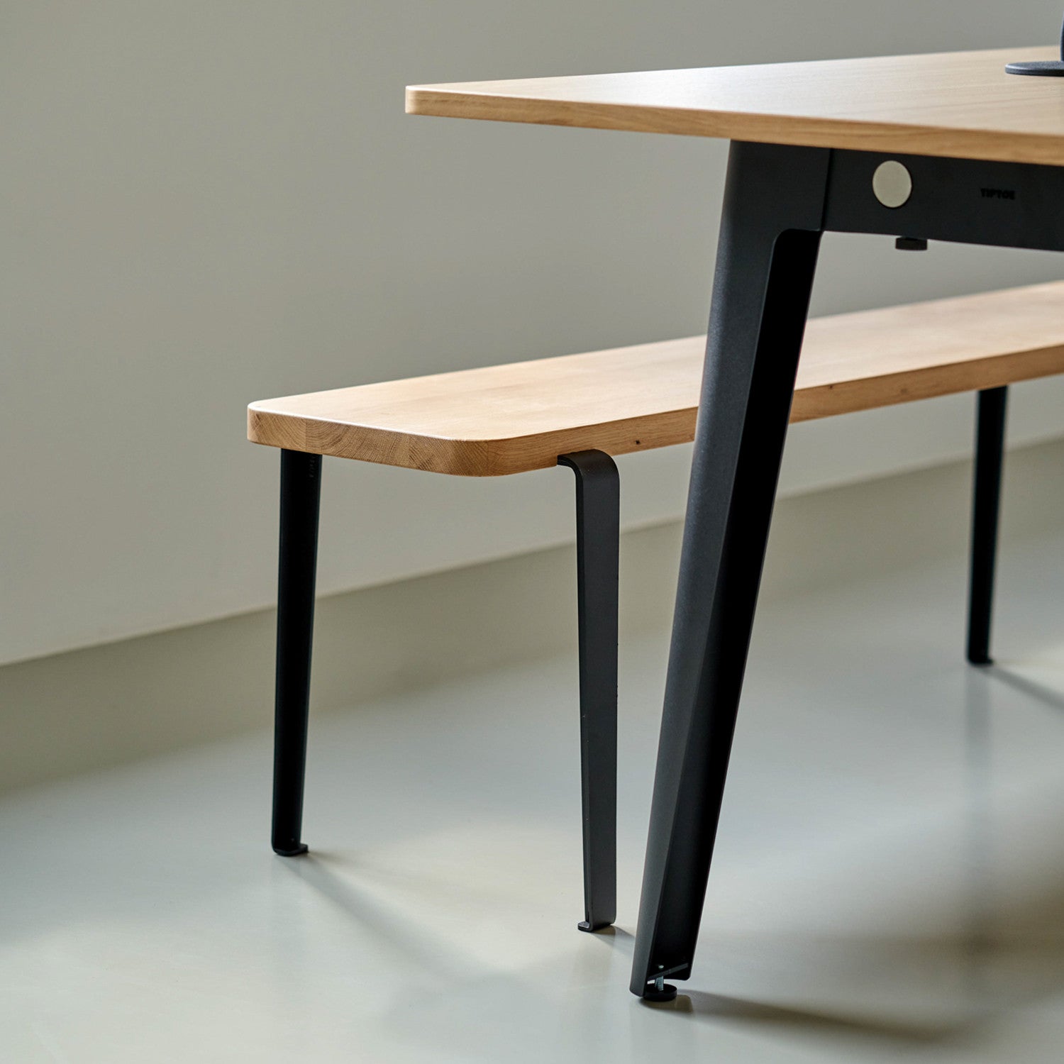 TIPTOE LOU bench - eco-certified wood