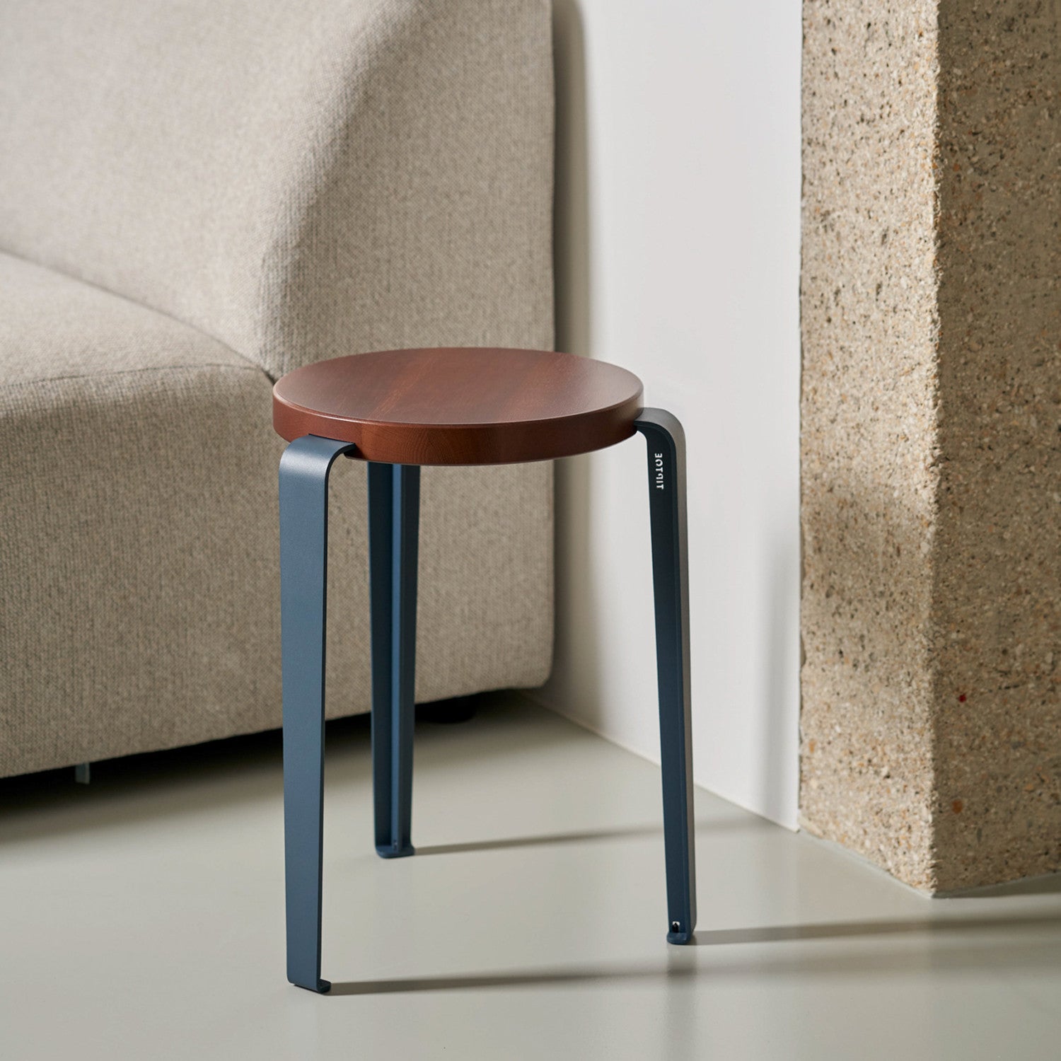 TIPTOE LOU stool - solid oak