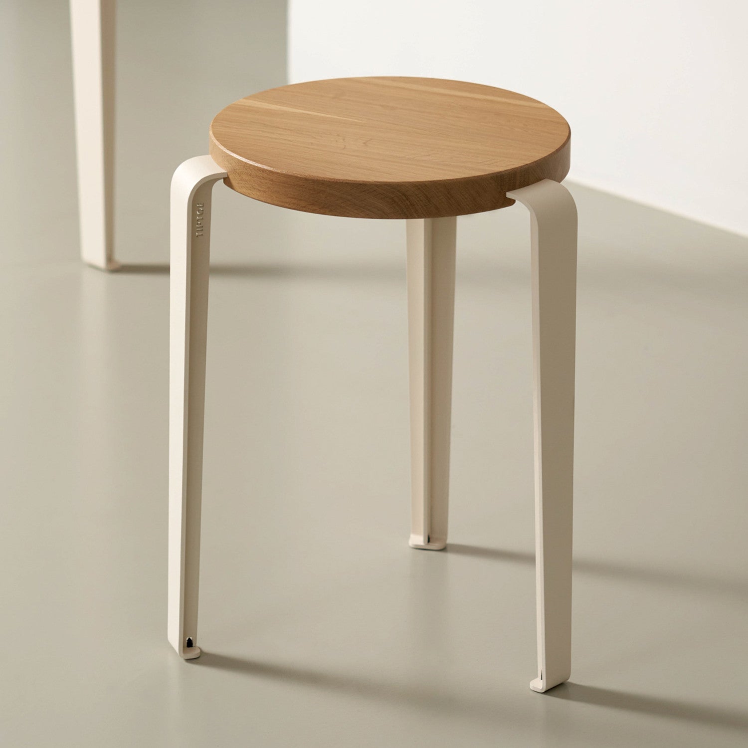 TIPTOE LOU stool - solid oak