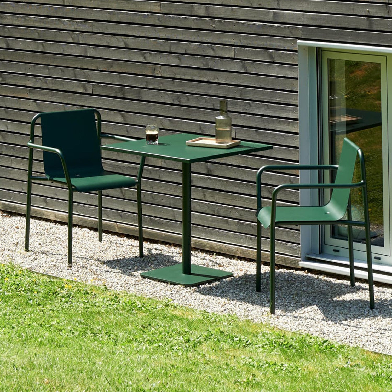 TIPTOE PANORAMA outdoor chair with armrests - powder-coated steel
