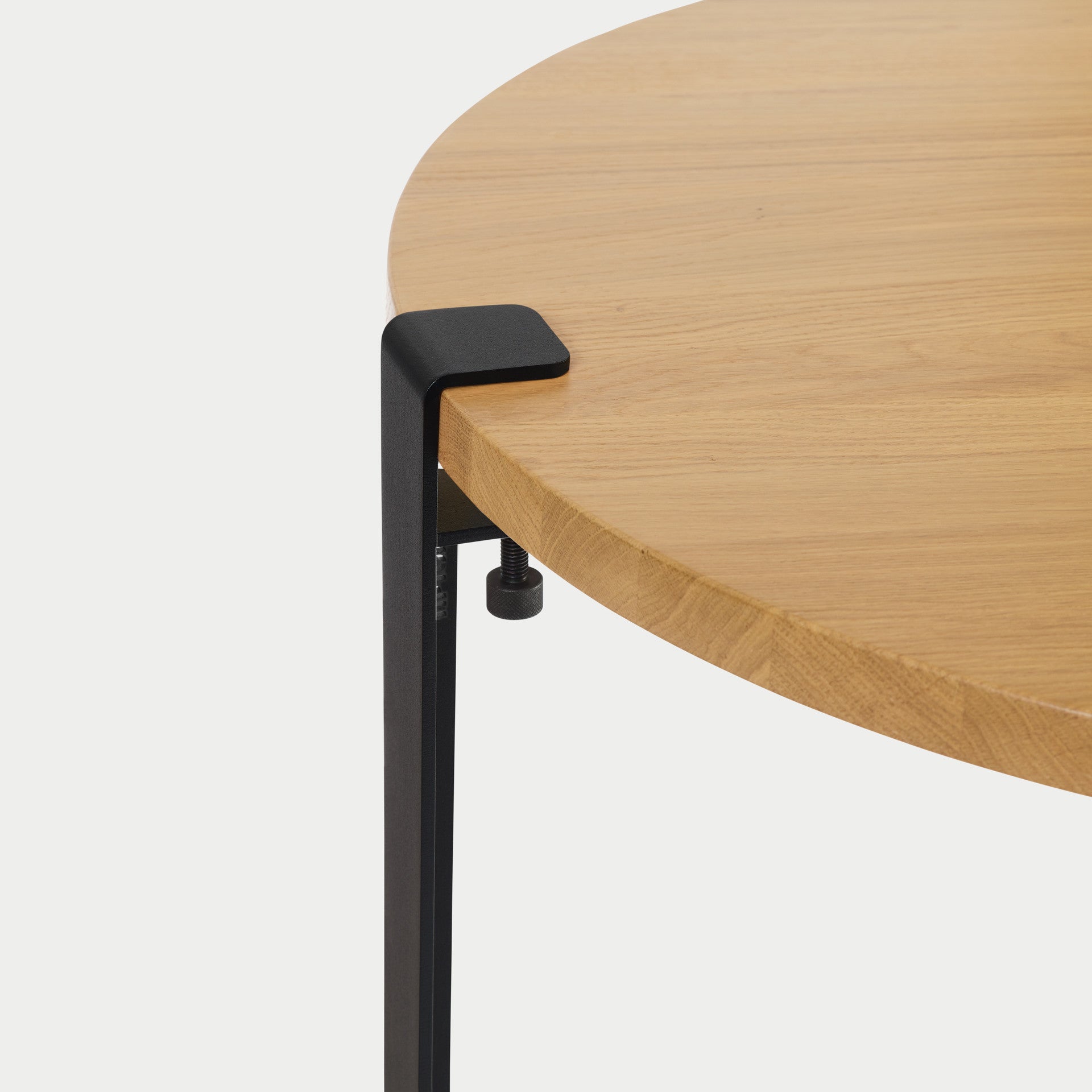 TIPTOE round coffee table diameter 90cm - solid oak