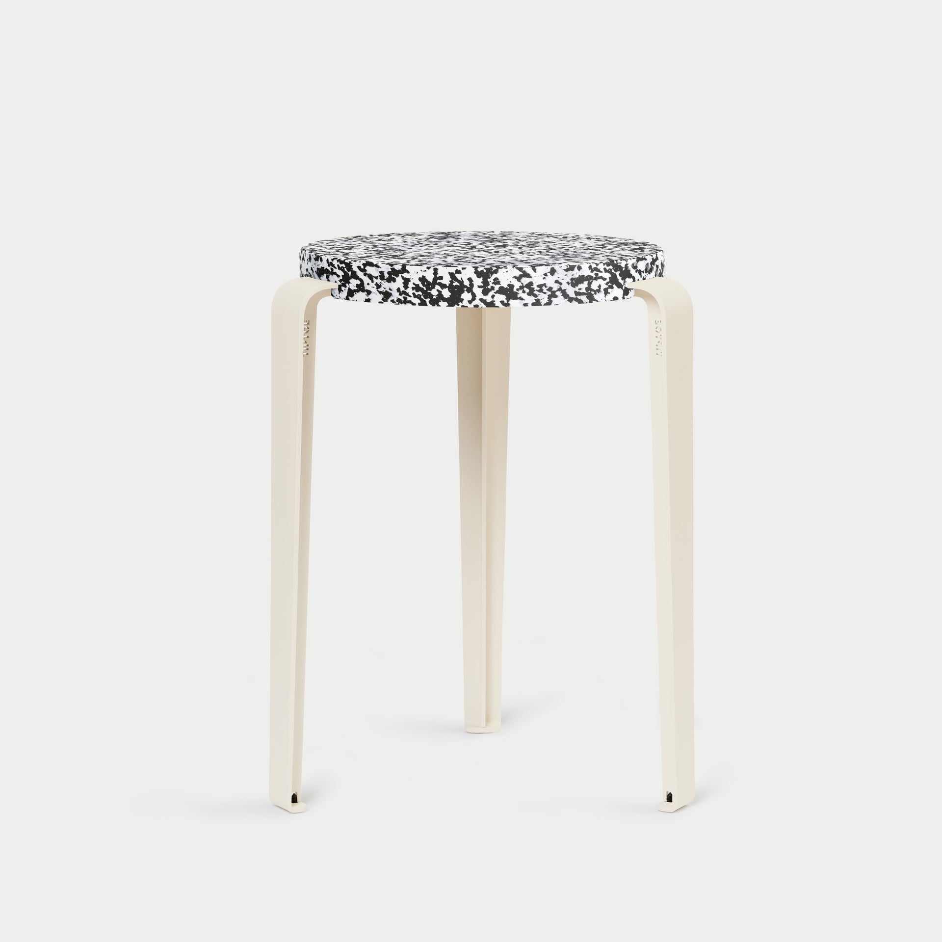 Tiptoe_TabouretLOU_BlancCreme_Macchiato