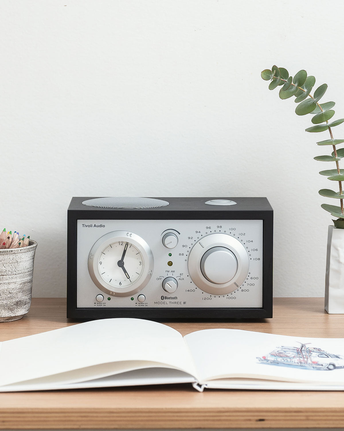 Tivoli Audio Model Three BT - Walnut/Beige (White/Silver) Tivoli