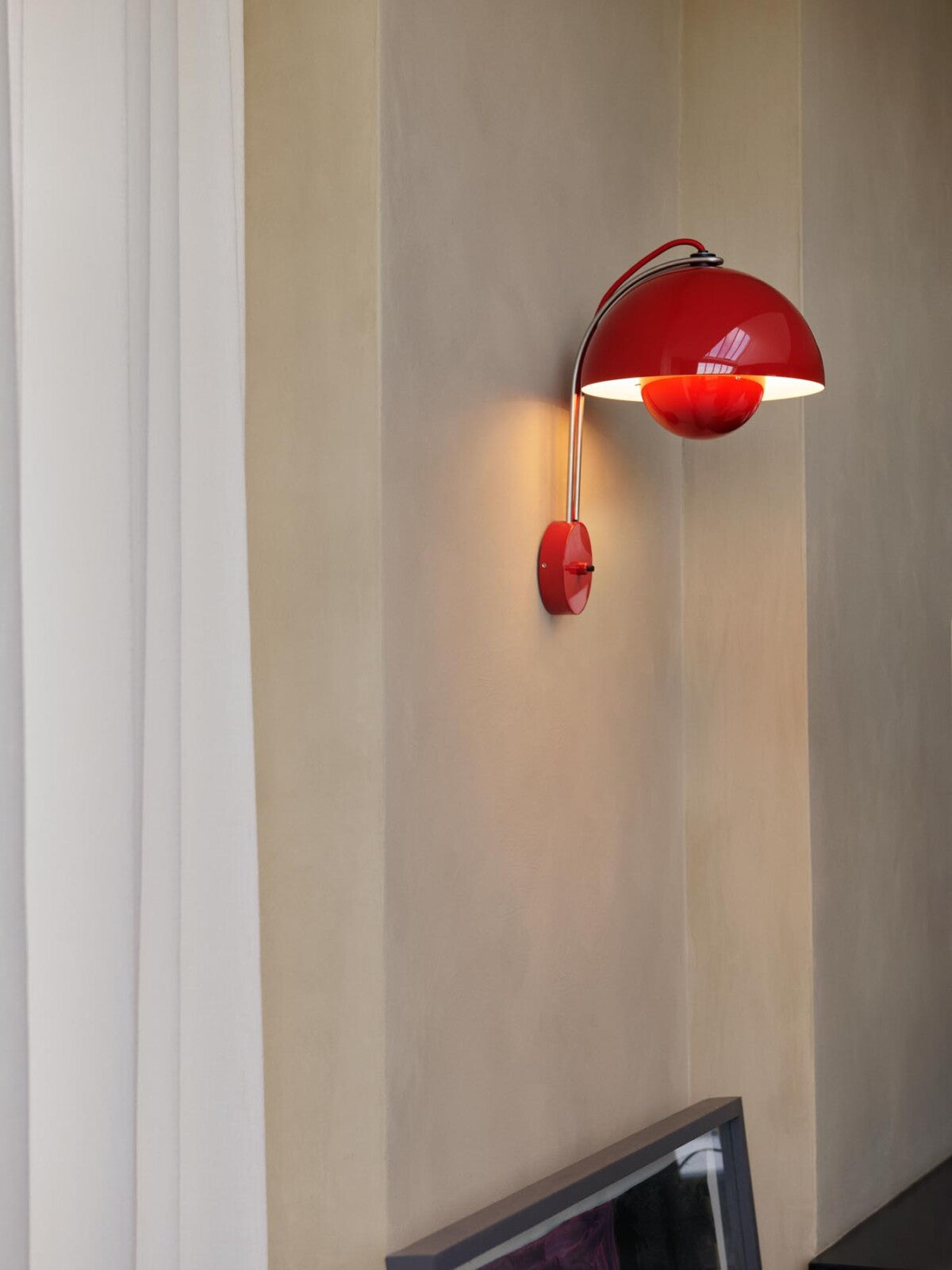 &Tradition Flowerpot VP8 Wall Lamp