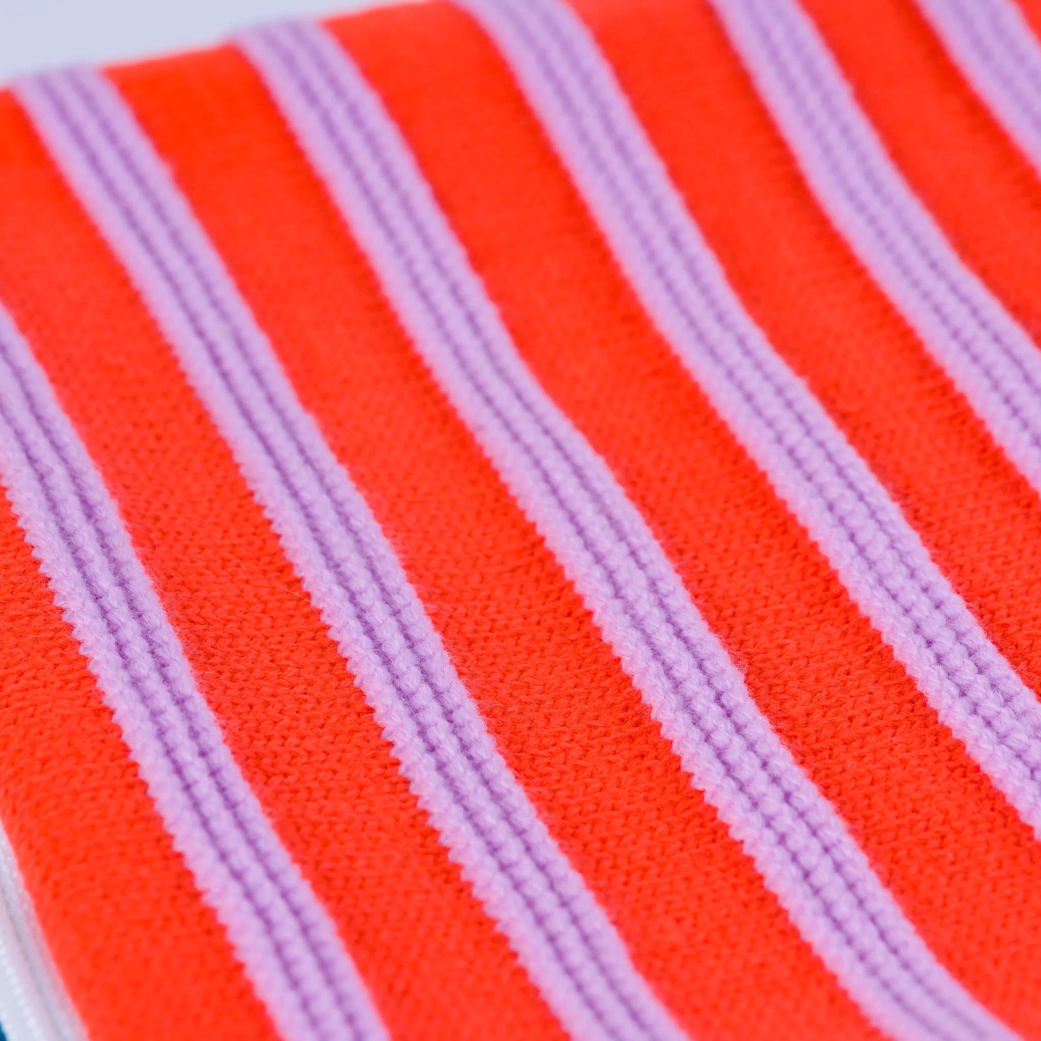 Verloop Super Stripe Knit Pouch - Poppy Lilac