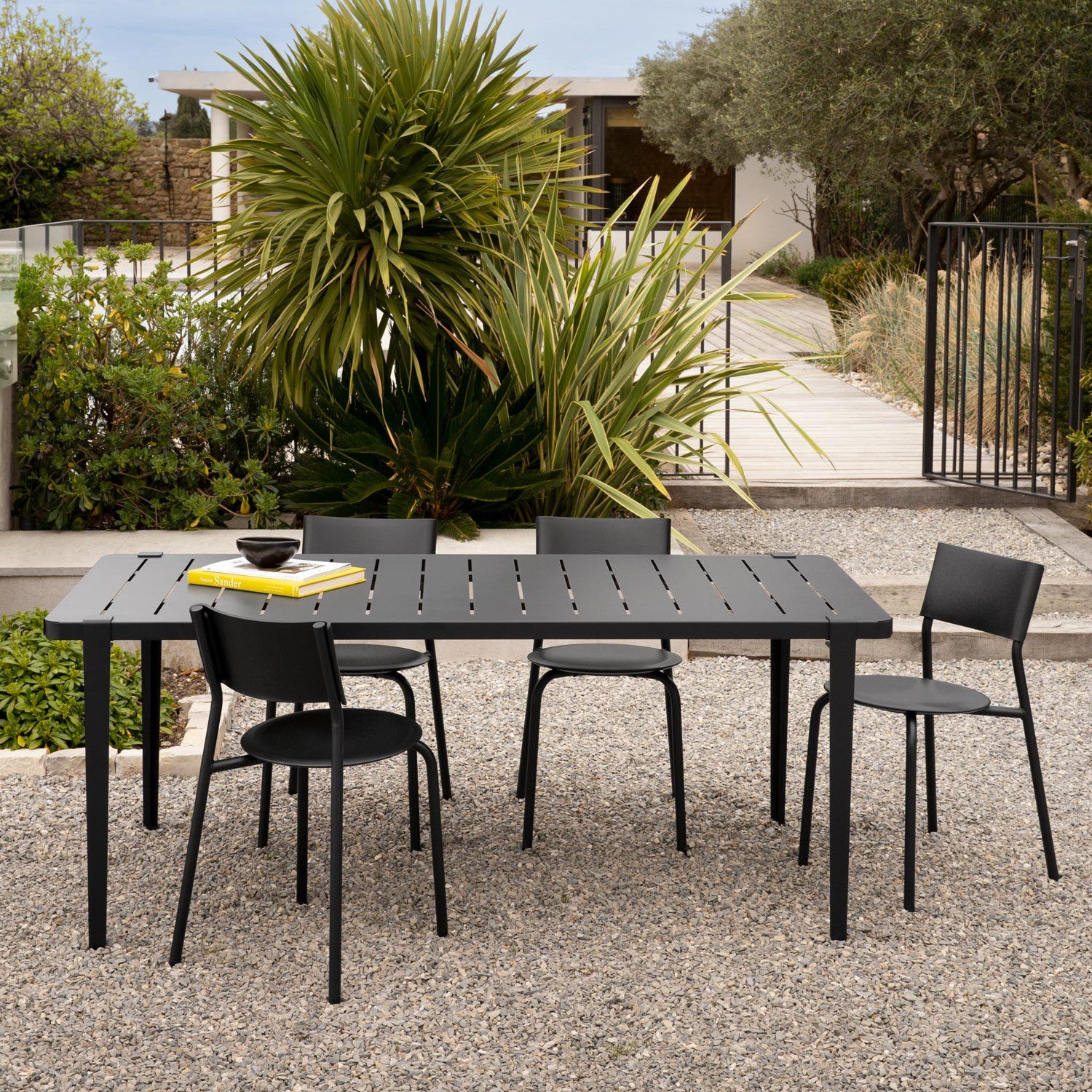 TIPTOE Outdoor table - powder-coated steel