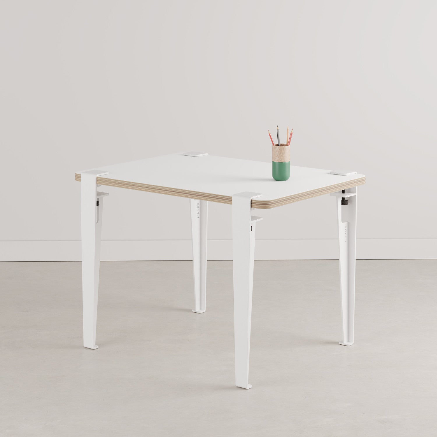 TIPTOE kids desk 70x50cm - Vice Versa blackboard