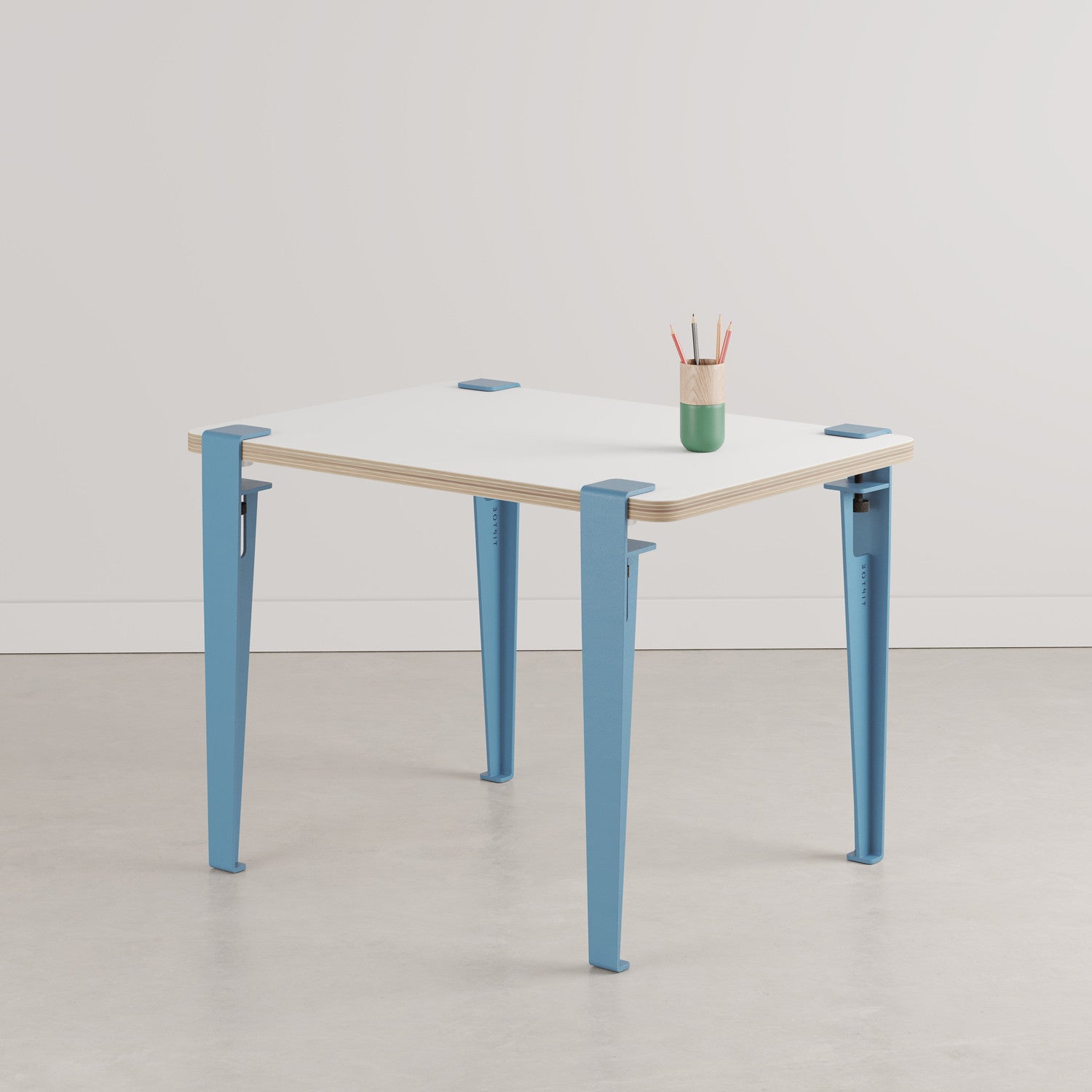 TIPTOE kids desk 70x50cm - Vice Versa blackboard