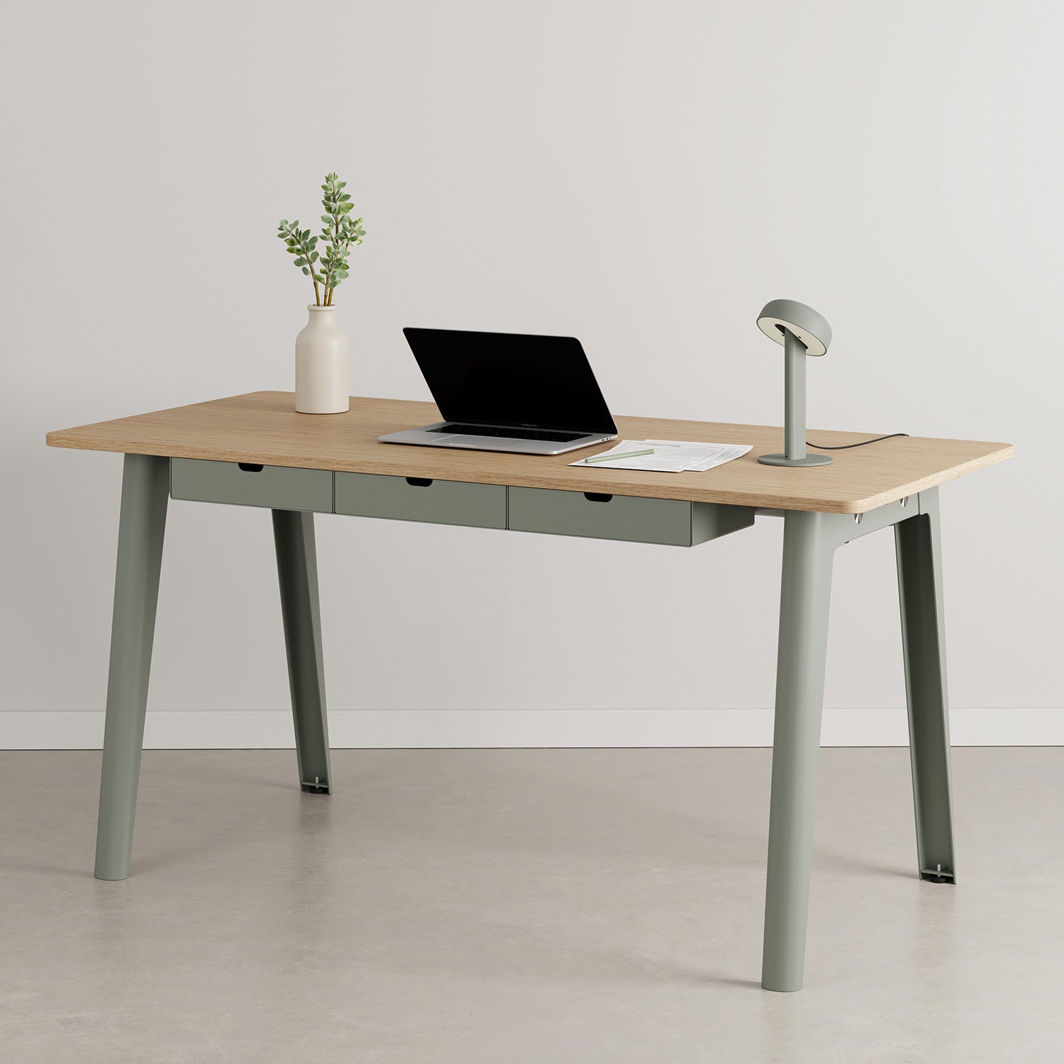 TIPTOE NEW MODERN desk - eco-certified wood