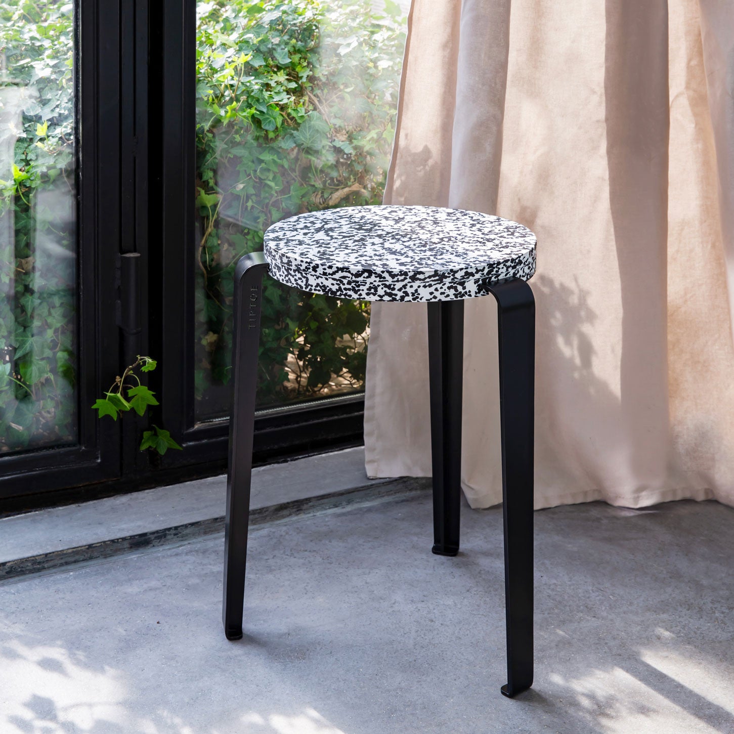 TIPTOE LOU stool - Macchiato recycled plastic