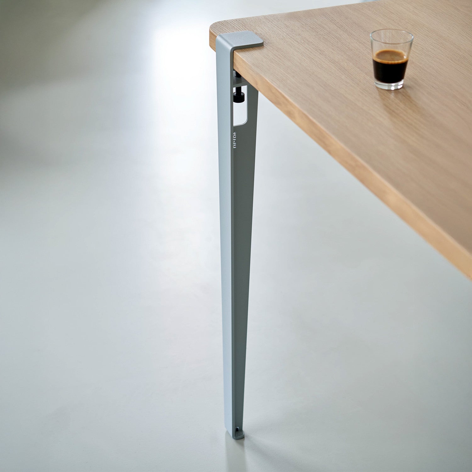 TIPTOE desk 120x60cm - eco-certified wood